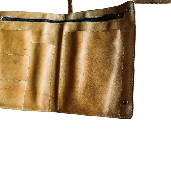 Frye Artisan Rectangle Adjustable Camel Leather Bag Fold Over Adjustable Strap - Picture 8 of 16